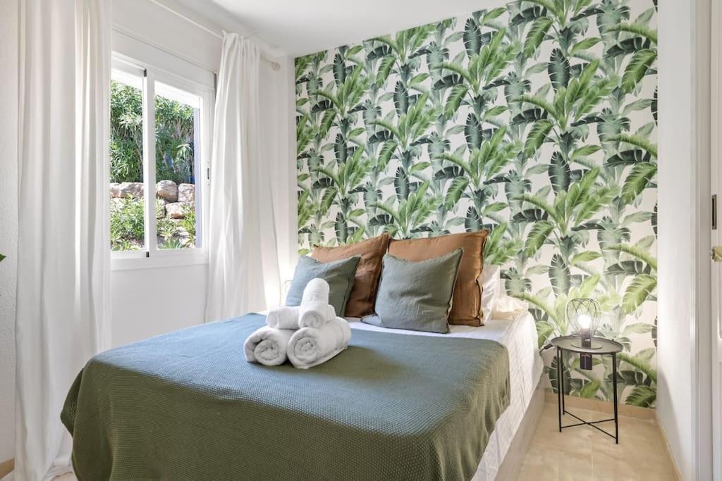 מיחאס Beautiful 3 Bed Stylish & Cozy Apartment - Susanna Suite מראה חיצוני תמונה
