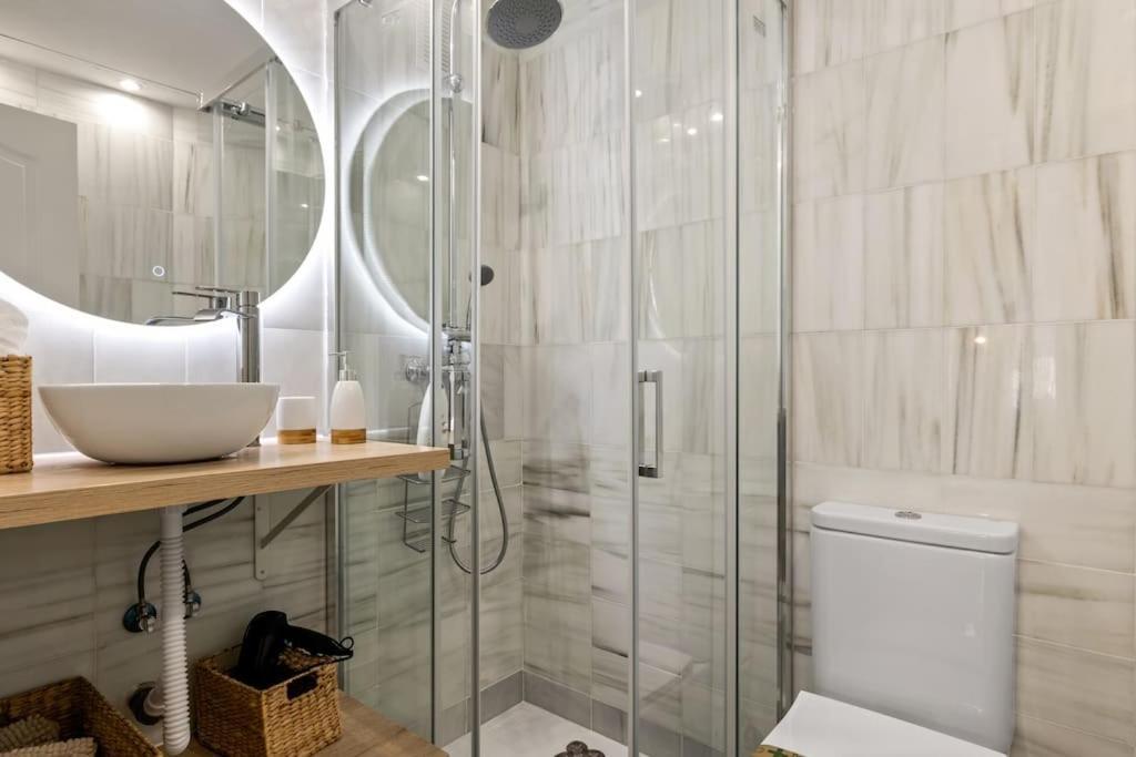 מיחאס Beautiful 3 Bed Stylish & Cozy Apartment - Susanna Suite מראה חיצוני תמונה