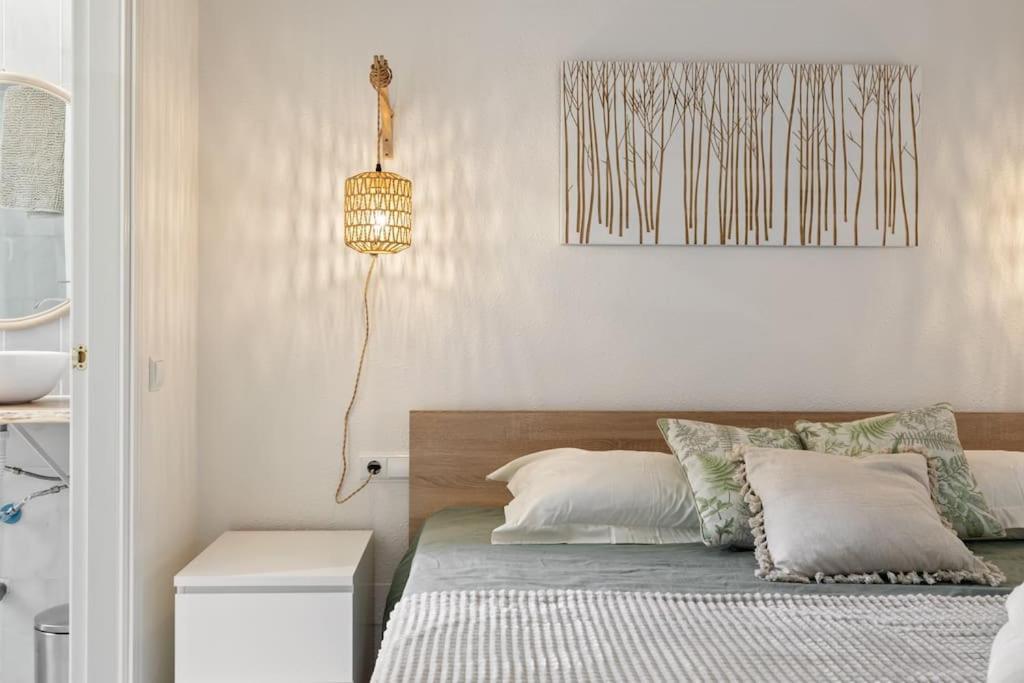 מיחאס Beautiful 3 Bed Stylish & Cozy Apartment - Susanna Suite מראה חיצוני תמונה